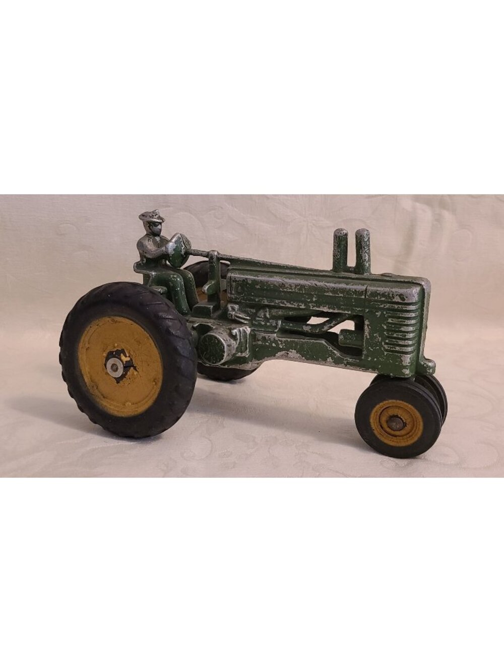 Vintage 1940s-50s 1/16 Arcade/ERTL  John Deere Model A Toy Tractor